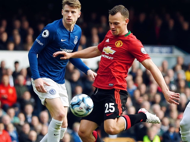 Manchester United Stages Comeback in Tense Everton Match